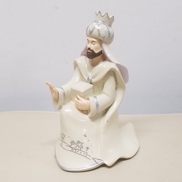 Silver Blessings Nativity Christmas Tree Collection Angel & King Caspar Figurine - Picture 8 of 15